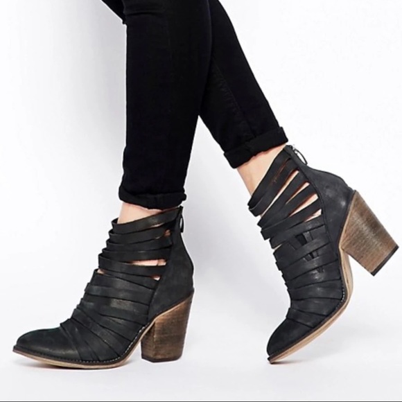 Free People Size 7 Distressed Black Leather Booties - Picture 1 of 6